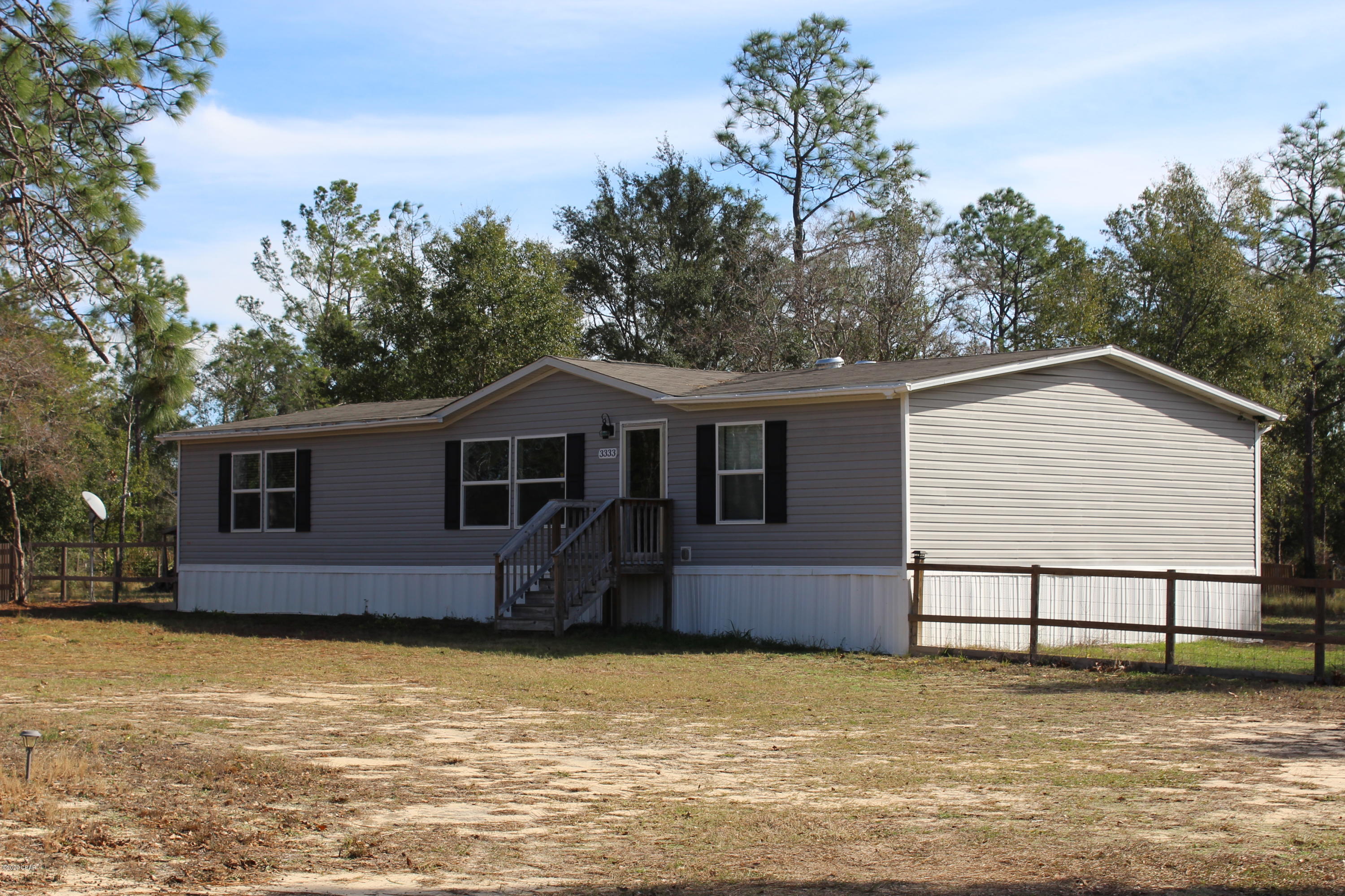 Leisure Lakes Homes for Sale and Real Estate in Chipley, Florida