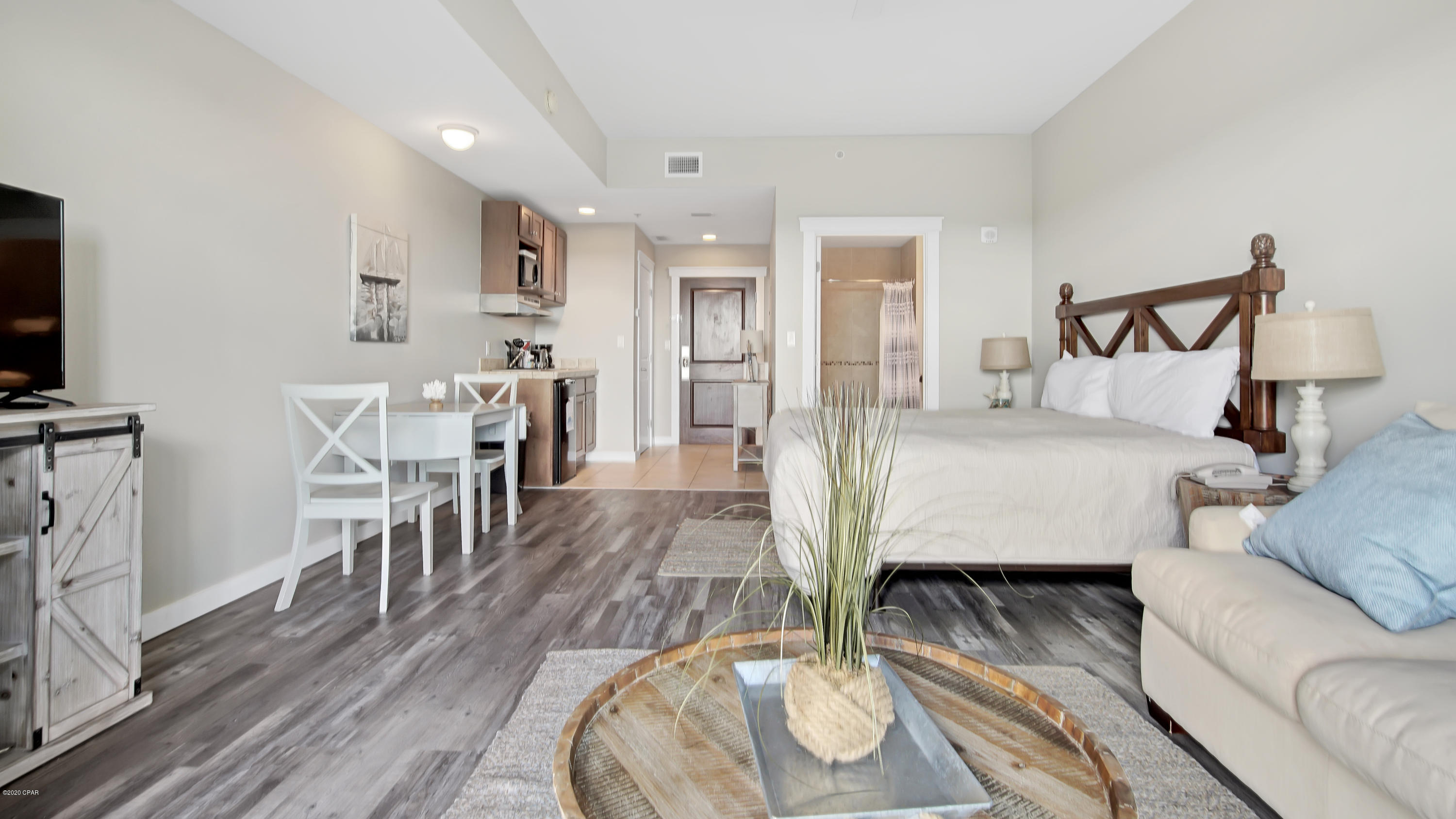 Property ID 698516