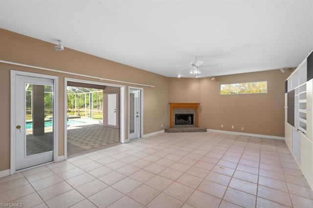 12382 Honeysuckle RD gallery image #13