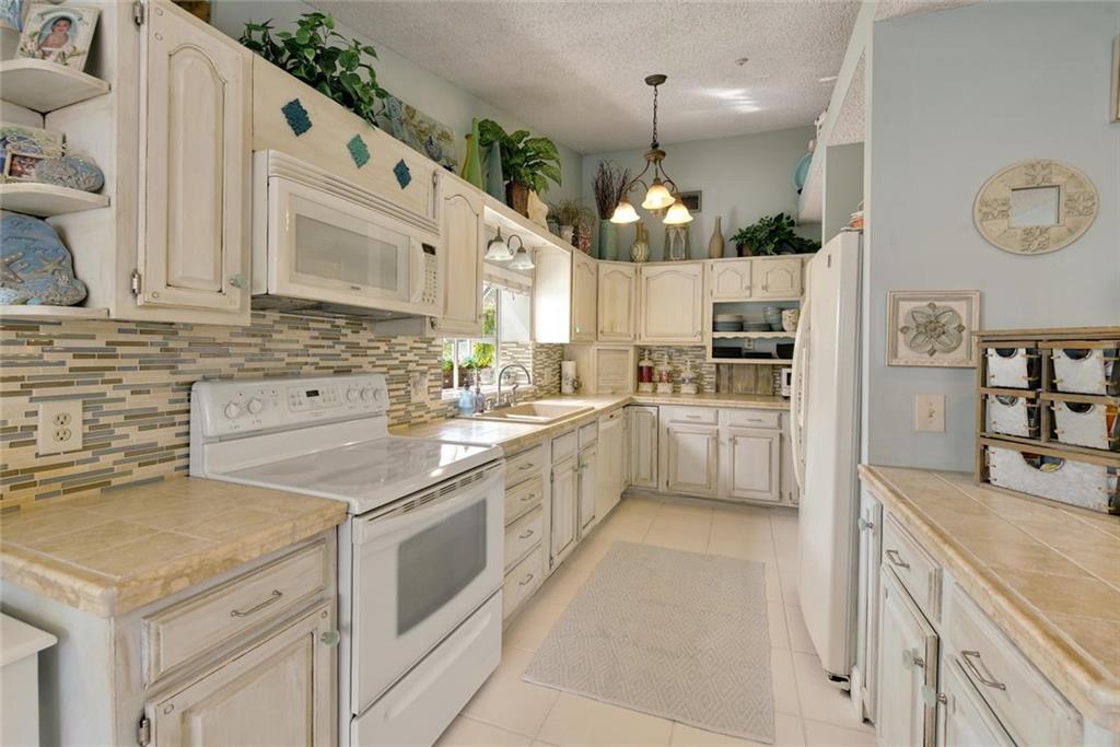3247 NE Kapok, Jensen Beach, FL, 34957