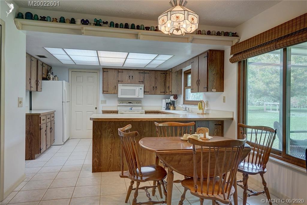 781 NE Town, Jensen Beach, FL, 34957