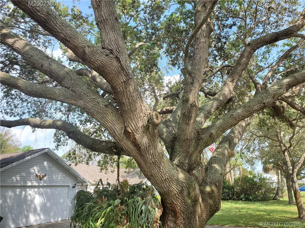 781 NE Town, Jensen Beach, FL, 34957