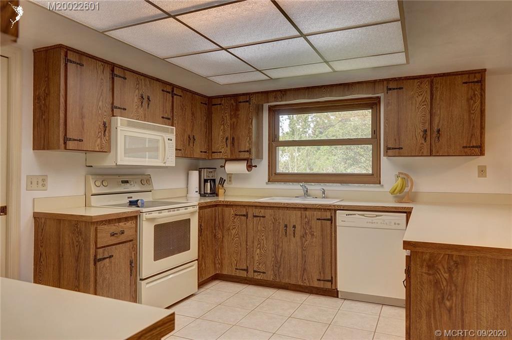 781 NE Town, Jensen Beach, FL, 34957