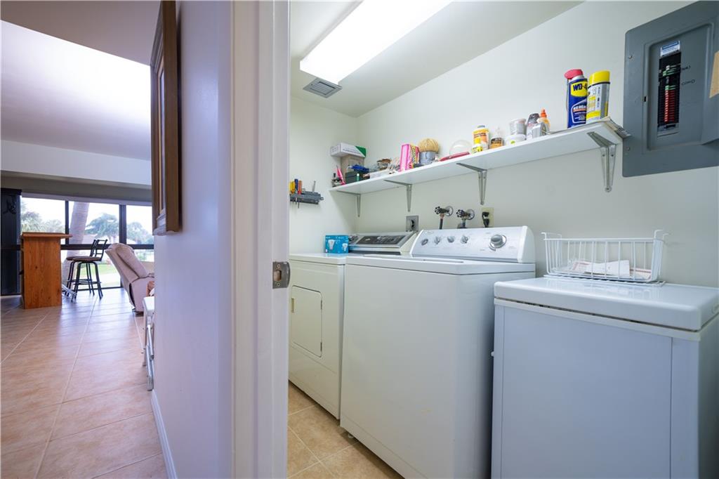 1600 NE Dixie, Jensen Beach, FL, 34957
