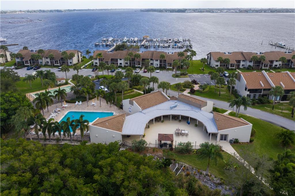 1600 NE Dixie, Jensen Beach, FL, 34957