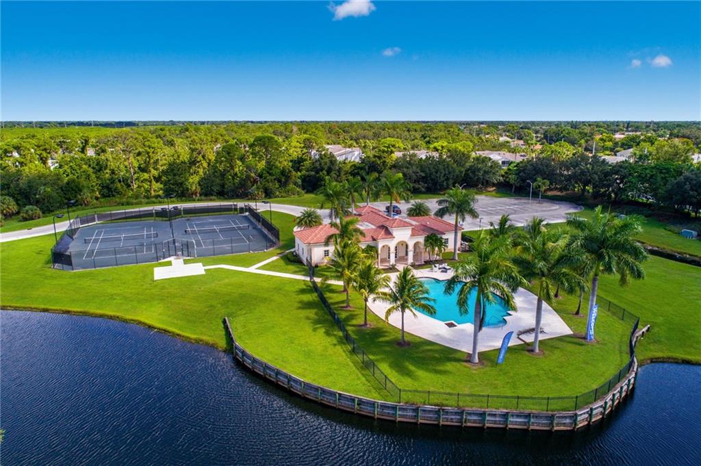 170 SE Strada Tione, Port Saint Lucie, FL, 34952