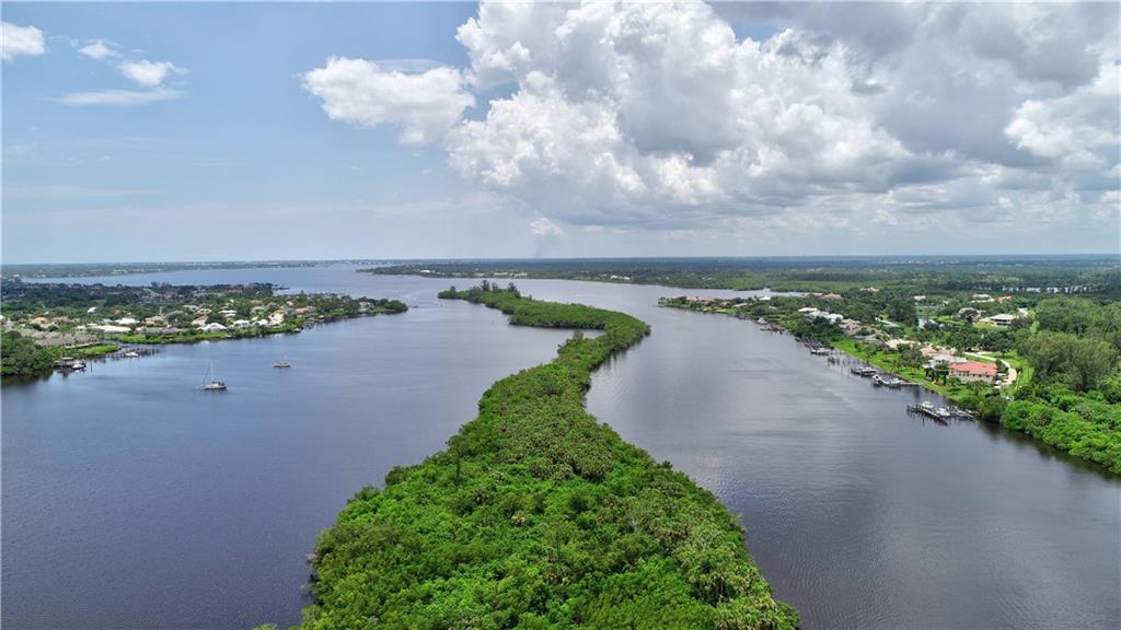 176 SE Via Bisento, Port Saint Lucie, FL, 34952