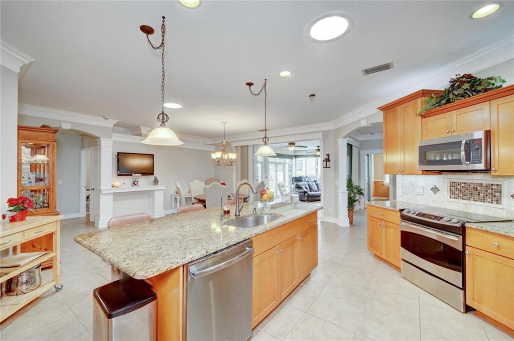 525 NW Pinesap, Jensen Beach, FL, 34957