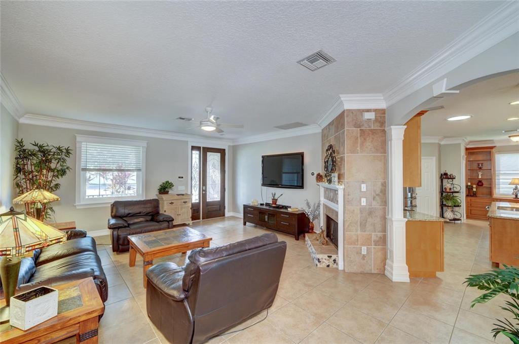 525 NW Pinesap, Jensen Beach, FL, 34957