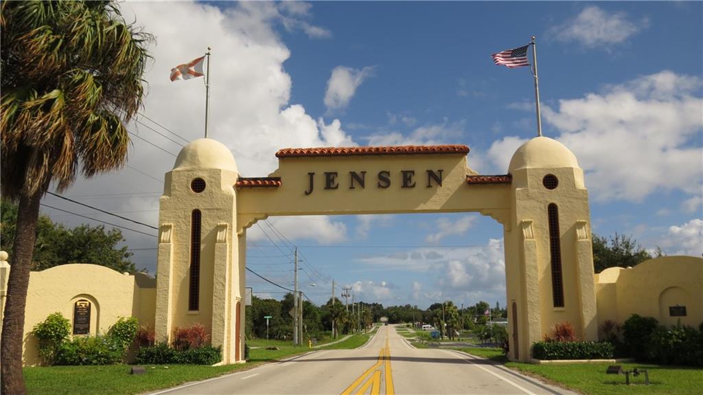 2475 NE Dixie, Jensen Beach, FL, 34957
