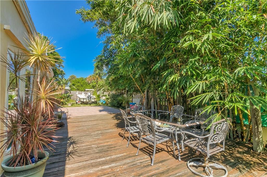 2475 NE Dixie, Jensen Beach, FL, 34957