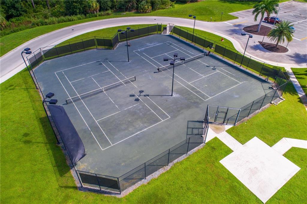 218 SE Fiora Bello, Port Saint Lucie, FL, 34952