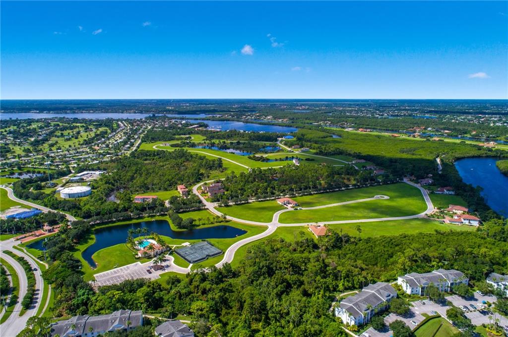 218 SE Fiora Bello, Port Saint Lucie, FL, 34952