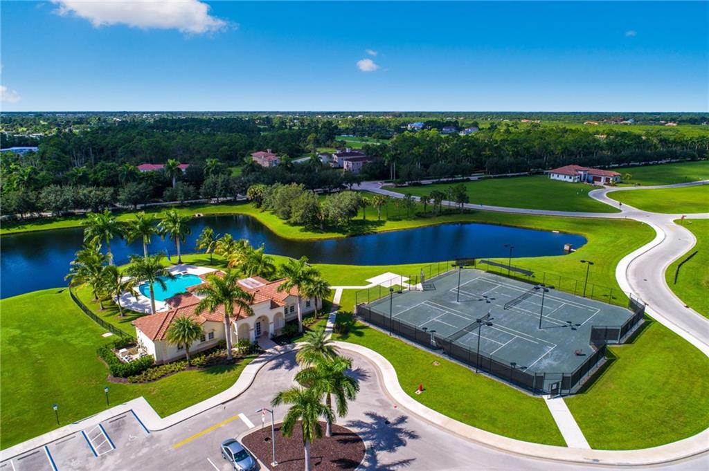 218 SE Fiora Bello, Port Saint Lucie, FL, 34952
