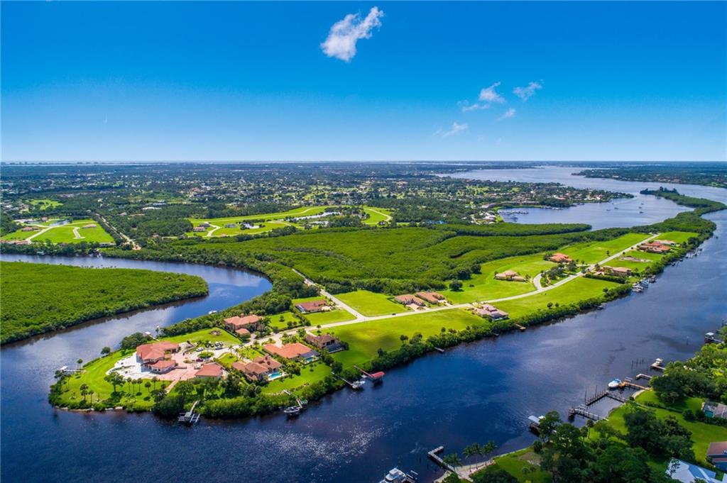 218 SE Fiora Bello, Port Saint Lucie, FL, 34952