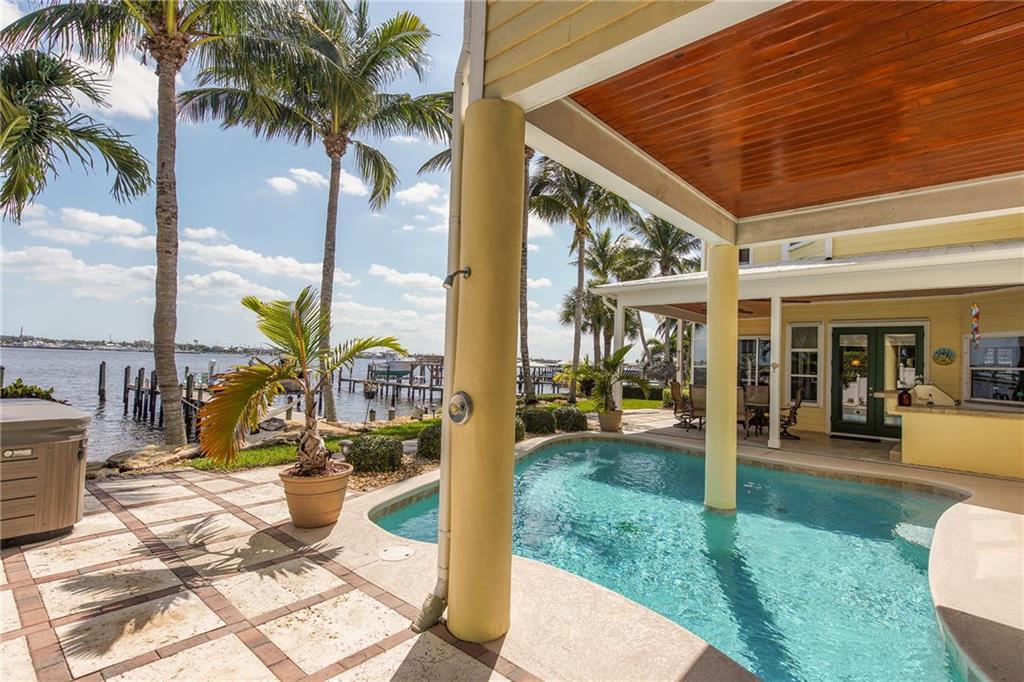 1290 SW Dyer Point, Palm City, FL, 34990