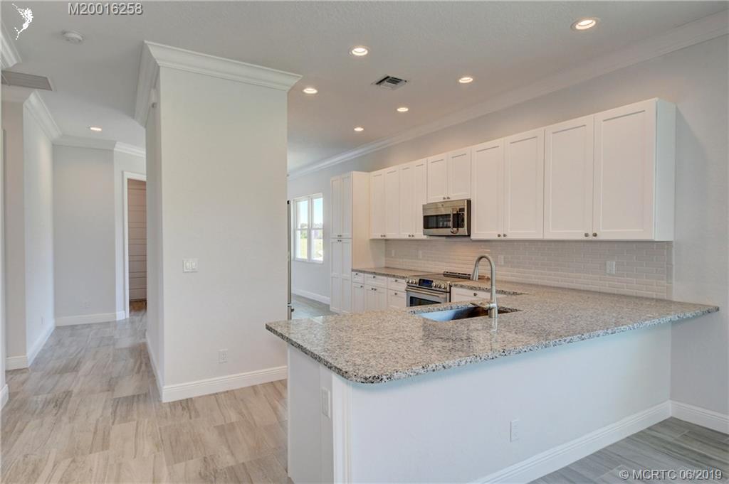 251 SE Via Bisento, Port Saint Lucie, FL, 34952