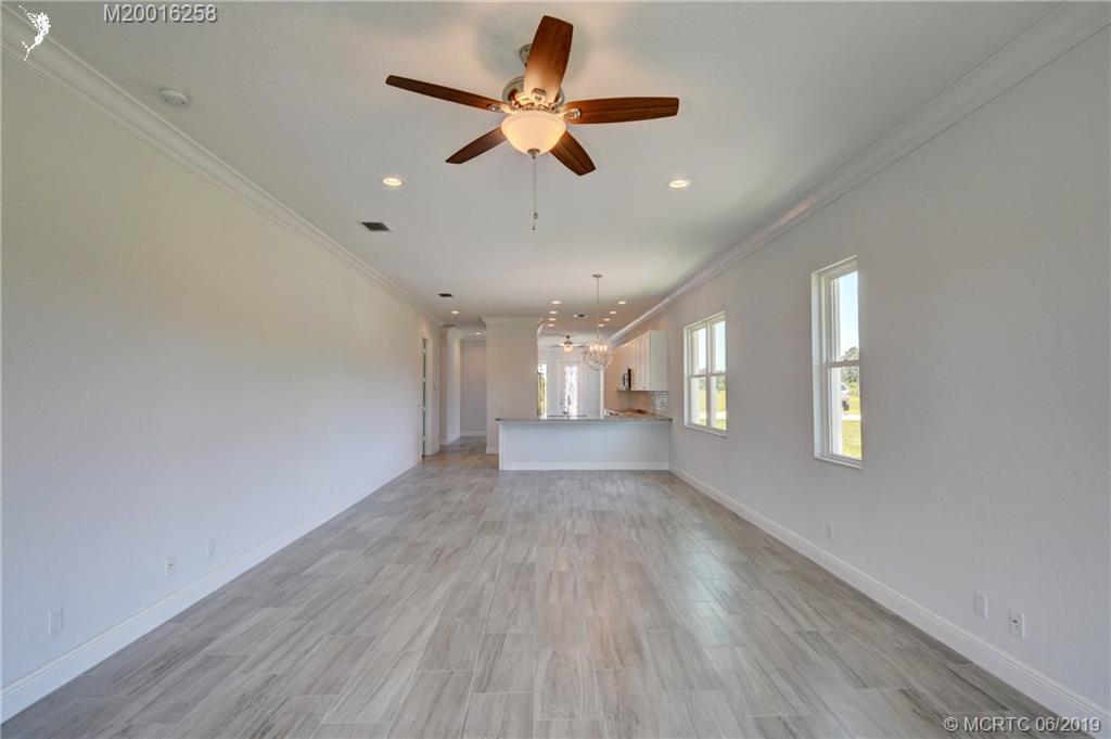 251 SE Via Bisento, Port Saint Lucie, FL, 34952