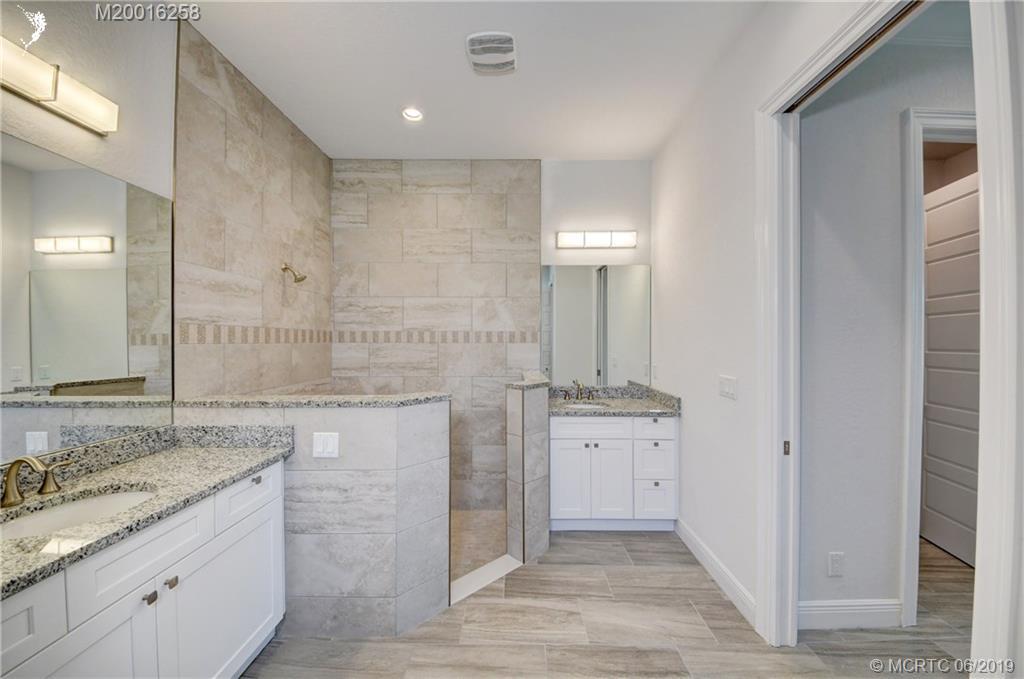 251 SE Via Bisento, Port Saint Lucie, FL, 34952