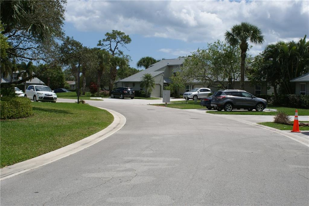 890 NE Sandalwood, Jensen Beach, FL, 34957
