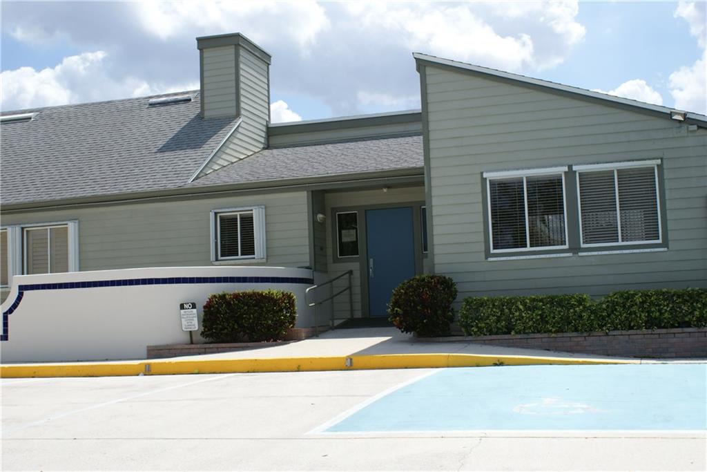 890 NE Sandalwood, Jensen Beach, FL, 34957