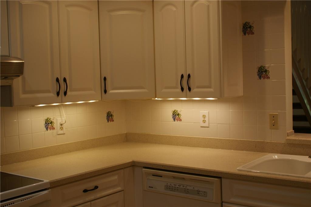 890 NE Sandalwood, Jensen Beach, FL, 34957
