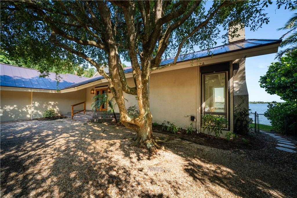 26 Simara, Sewalls Point, FL, 34996