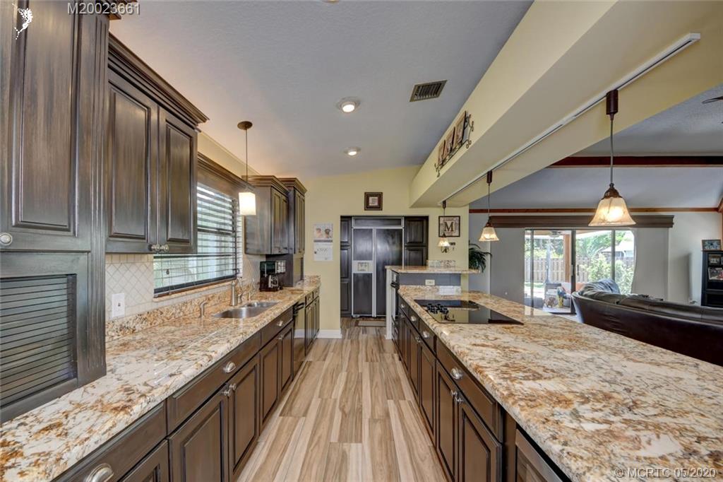 927 SW Woodcreek, Palm City, FL, 34990