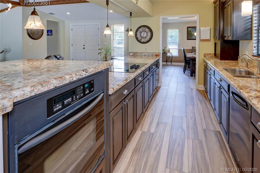 927 SW Woodcreek, Palm City, FL, 34990