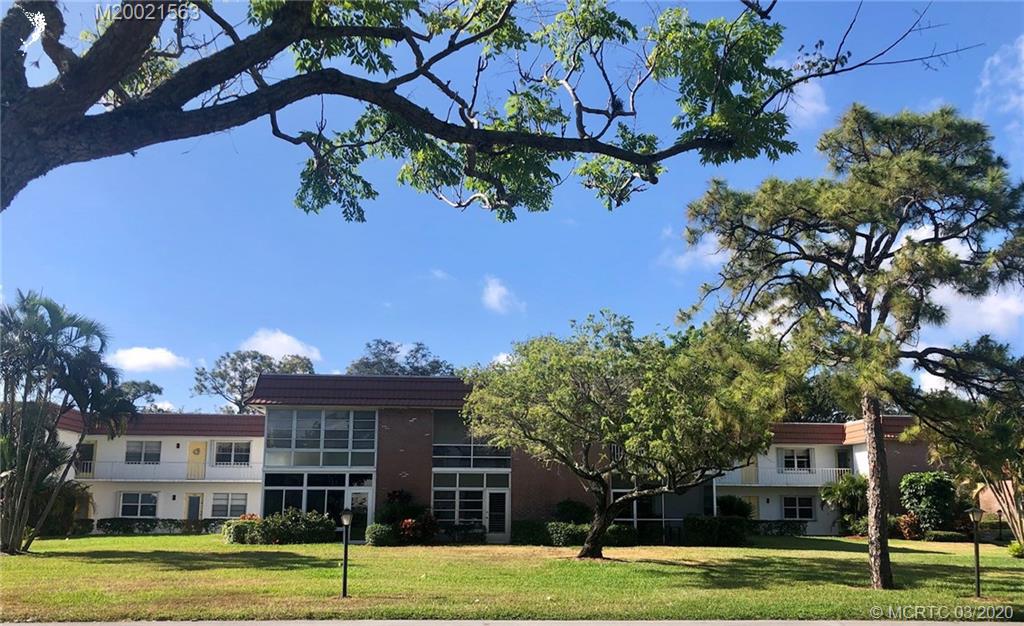 Vista Del Lago Condo Homes for Sale and Real Estate in Stuart, Florida