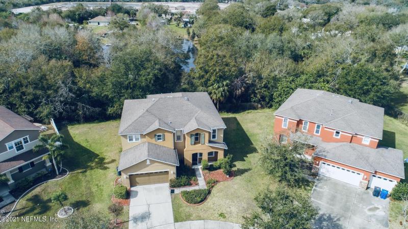 9101 KENTUCKY DAY CT gallery image #16