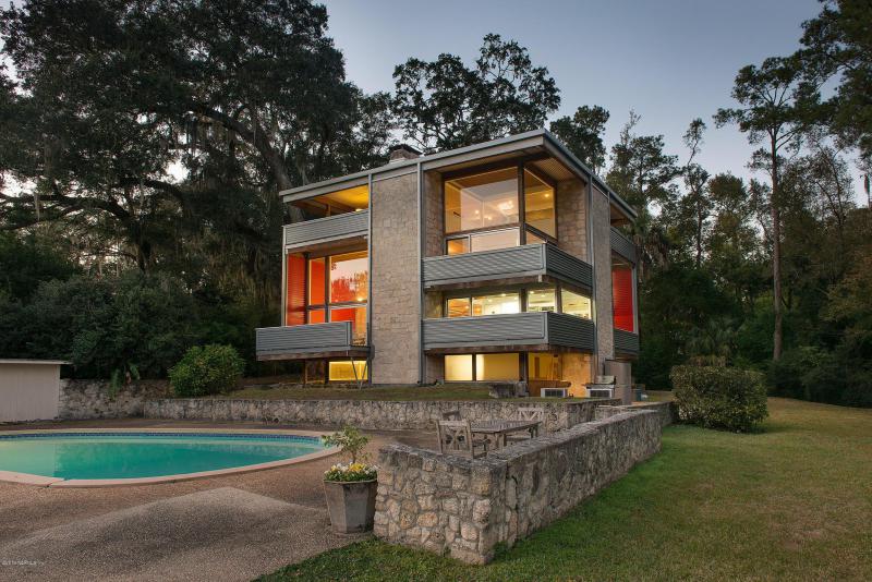 Property ID 985463
