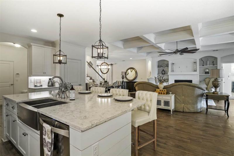 12166 Calumet Farm Dr gallery image #15
