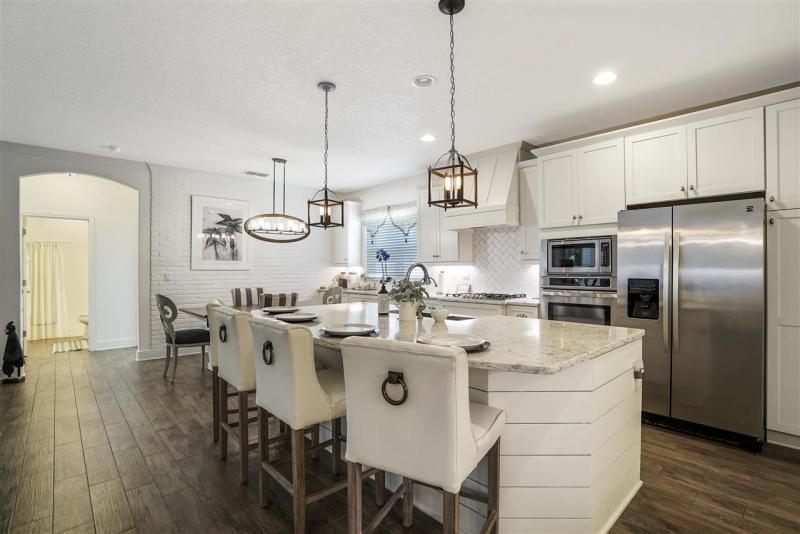 12166 Calumet Farm Dr gallery image #17