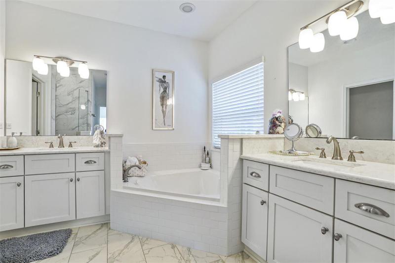 12166 Calumet Farm Dr gallery image #25