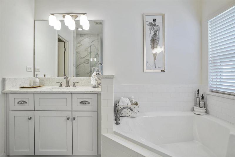 12166 Calumet Farm Dr gallery image #26