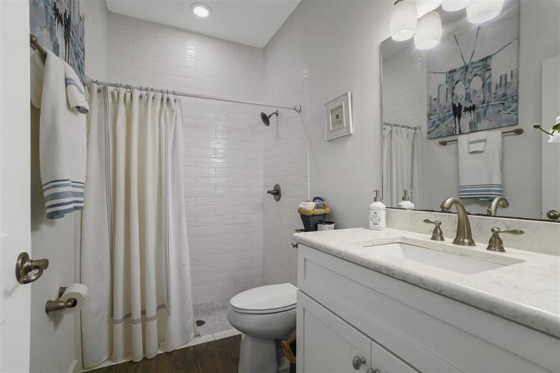 12166 Calumet Farm Dr gallery image #30