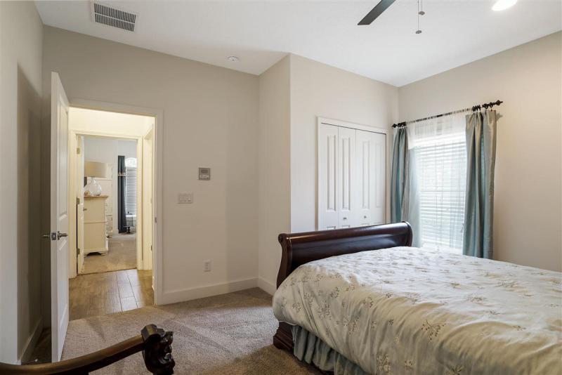 12166 Calumet Farm Dr gallery image #35