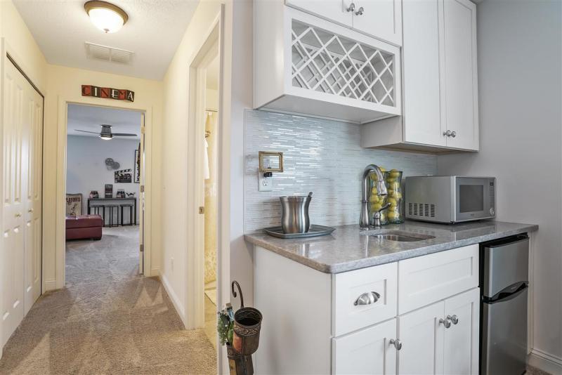 12166 Calumet Farm Dr gallery image #40