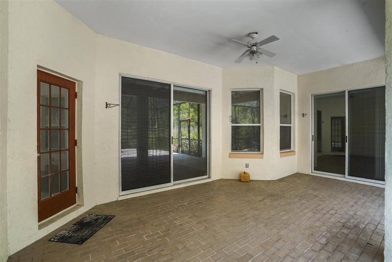 4918 Sumner Creek Dr gallery image #14