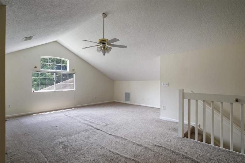 4918 Sumner Creek Dr gallery image #16