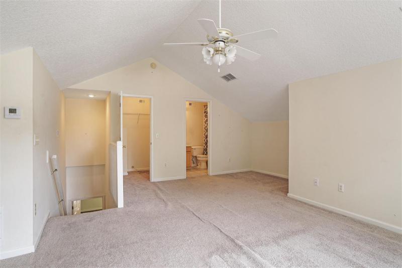 4918 Sumner Creek Dr gallery image #17