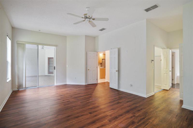 4918 Sumner Creek Dr gallery image #20