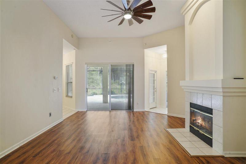 4918 Sumner Creek Dr gallery image #26
