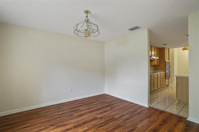 4918 Sumner Creek Dr gallery image #32
