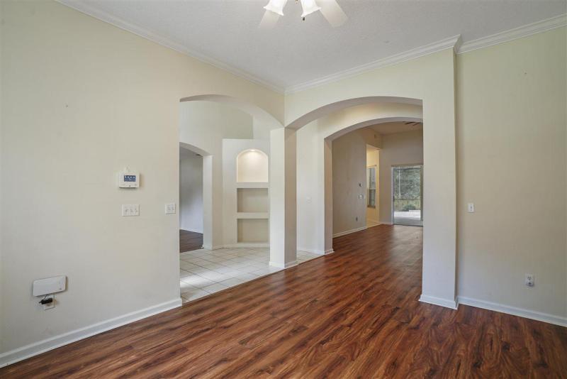 4918 Sumner Creek Dr gallery image #8
