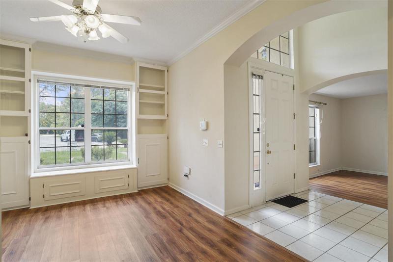 4918 Sumner Creek Dr gallery image #9