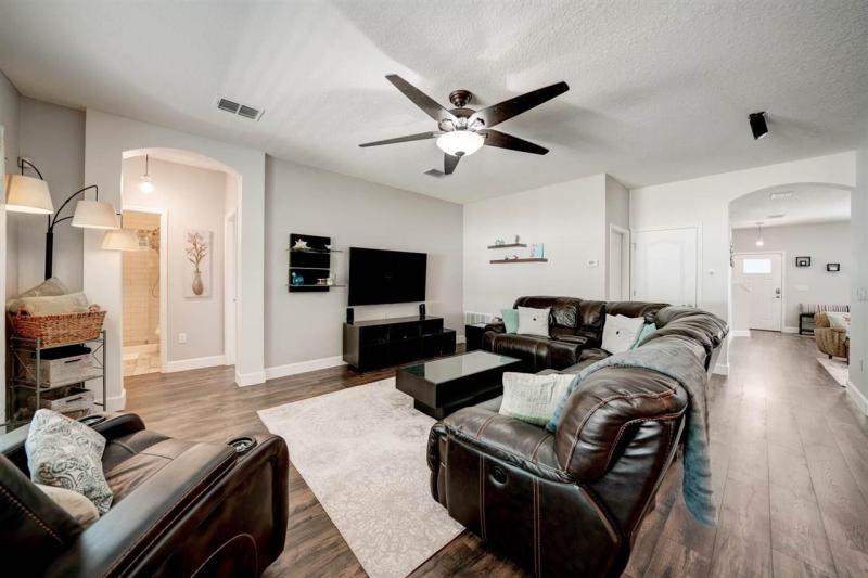 12459 Sugarberry Way gallery image #11