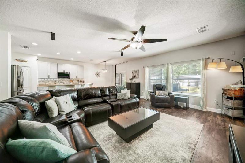 12459 Sugarberry Way gallery image #12