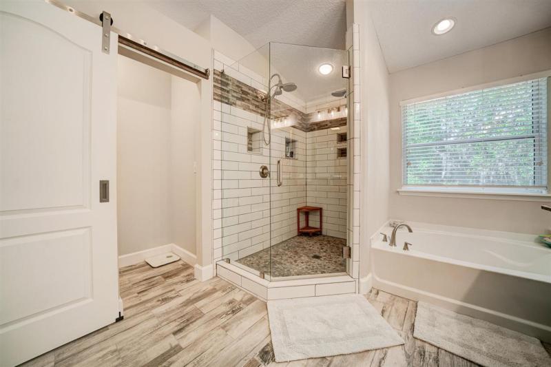 12459 Sugarberry Way gallery image #24